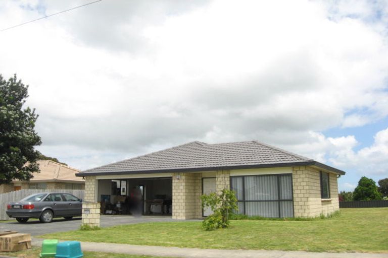 Photo of property in 29 Morewa Place, Takanini, 2112