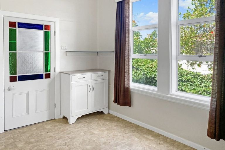 Photo of property in 17 Queens Road, Elgin, Gisborne, 4010