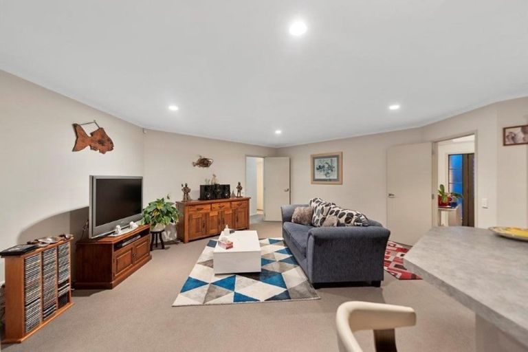 Photo of property in 21 Eastridge Terrace, Huntington, Hamilton, 3210