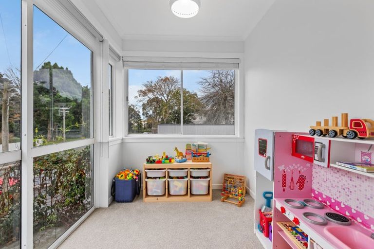 Photo of property in 13 Bracken Street, New Plymouth, 4310