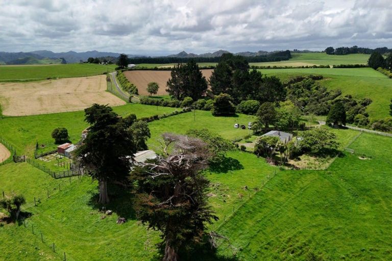 Photo of property in 1173 Karahaki Road, Waverley, 4591