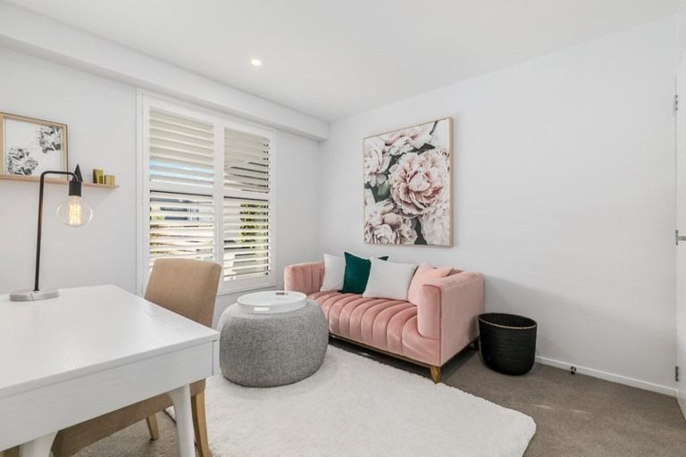 Photo of property in 10 Pottery Crescent, Hobsonville, Auckland, 0618