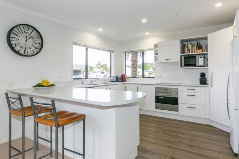 Photo of property in 40 Pukekura Place, Taradale, Napier, 4112