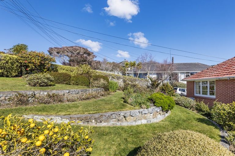 Photo of property in 66 Taylor Terrace, Tawa, Wellington, 5028