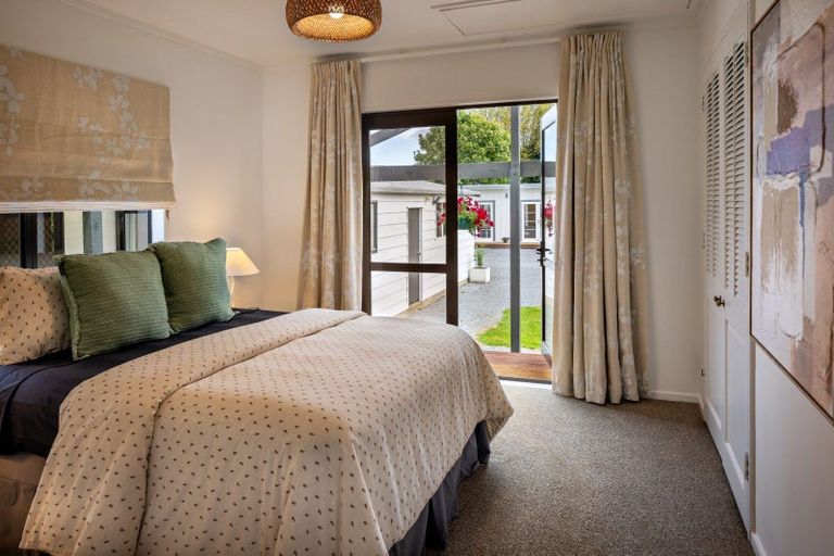 Photo of property in 28 Arcus Road, Te Horo, Otaki, 5582