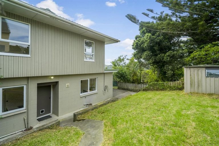 Photo of property in 20 Tamahere Drive, Glenfield, Auckland, 0629