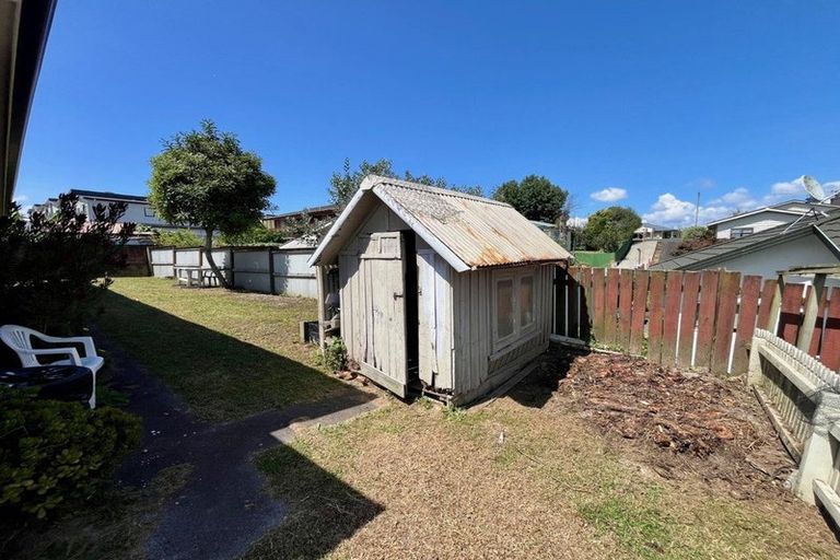 Photo of property in 1/11 Ciprian Place, Henderson, Auckland, 0612