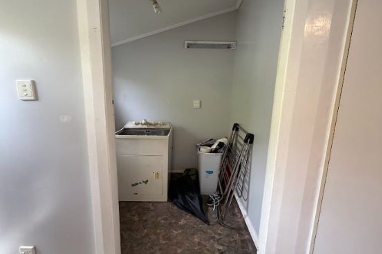 Photo of property in 1/296 Waiwhetu Road, Fairfield, Lower Hutt, 5011