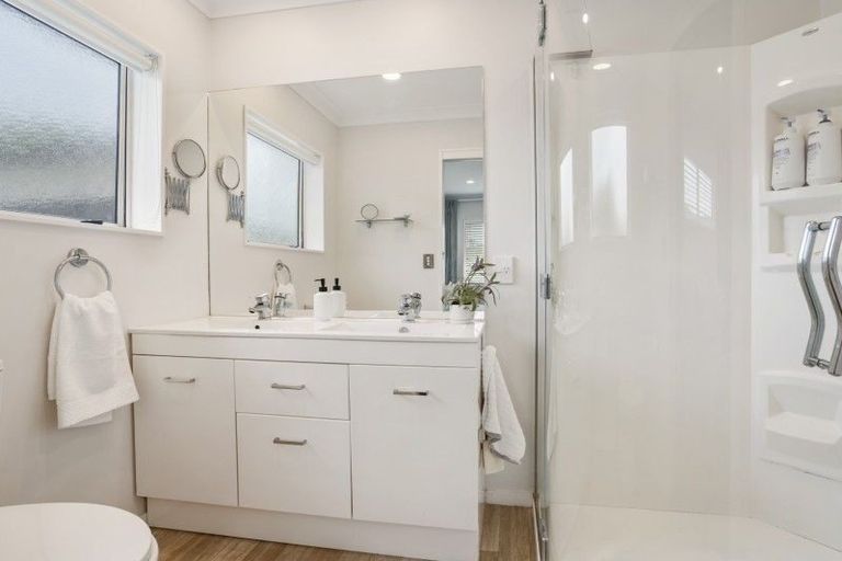 Photo of property in 5 Glenrowan Rise, Bethlehem, Tauranga, 3110