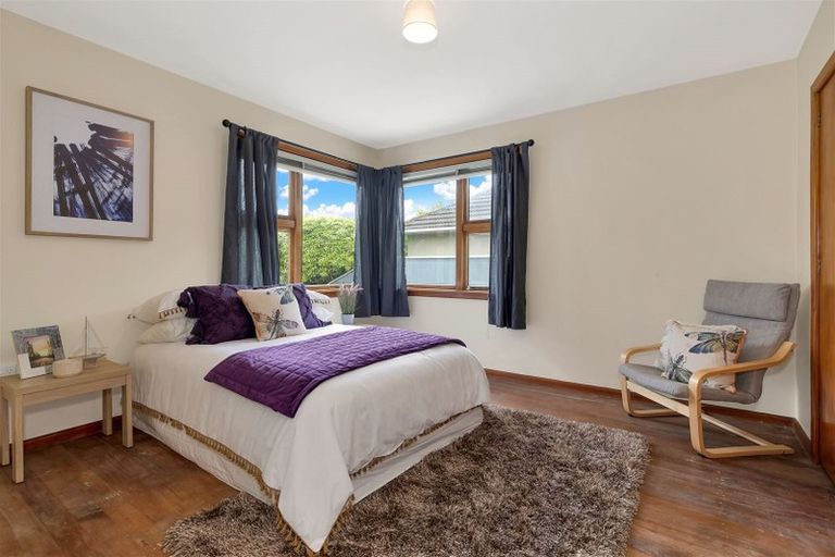 Photo of property in 8 Manor Place, Bryndwr, Christchurch, 8053