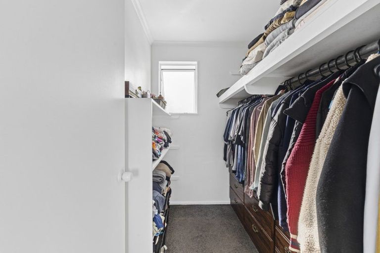 Photo of property in 49 Queens Road, Glen Avon, New Plymouth, 4312