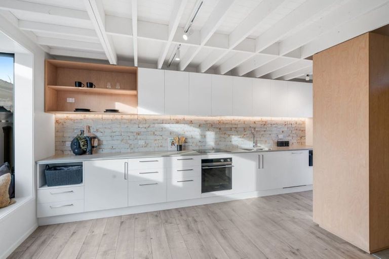 Photo of property in 2/938 Colombo Street, St Albans, Christchurch, 8014