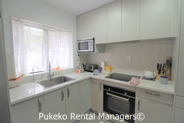 Photo of property in 36 Manston Road, Mangere, Auckland, 2022