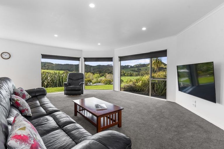 Photo of property in 3 Riversong Road, Kauri, Kamo, 0185