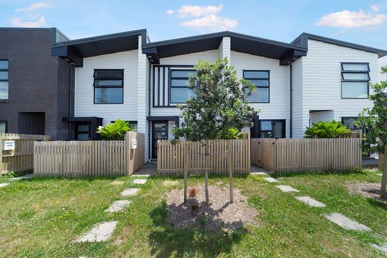 Photo of property in 148 Mcleod Road, Te Atatu South, Auckland, 0610
