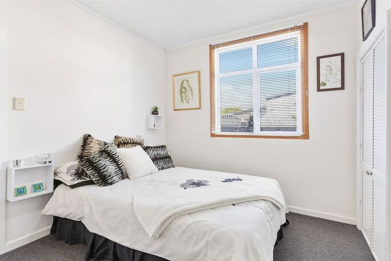 Photo of property in 169 Romilly Street, Westport, 7825