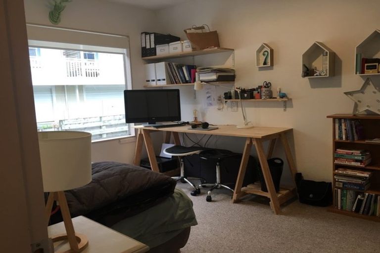 Photo of property in 33u2 Hiropi Street, Newtown, Wellington, 6021