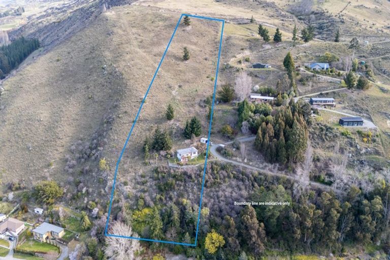 Photo of property in 89 Branxholm Street, Roxburgh, 9500