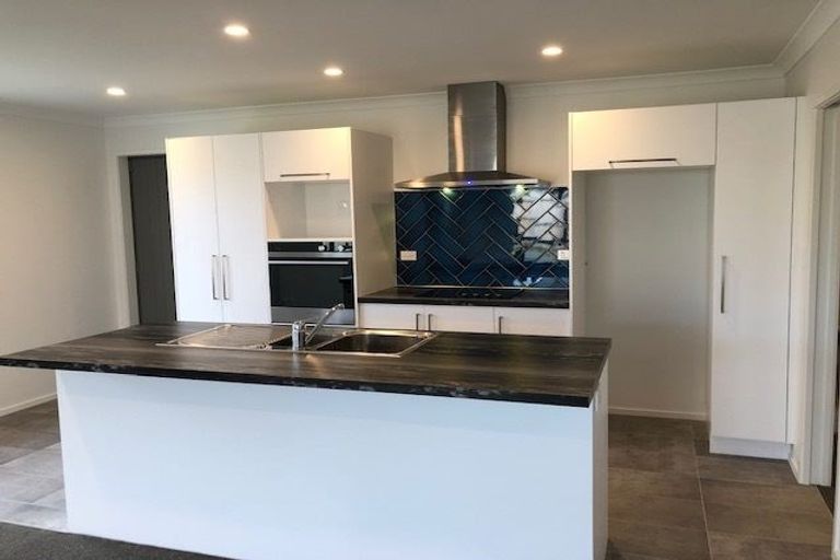 Photo of property in 13 Makatiti Street, Pukekohe, 2120