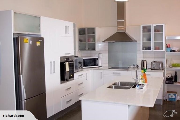 Photo of property in 25u4 Home Street, Mount Victoria, Wellington, 6011