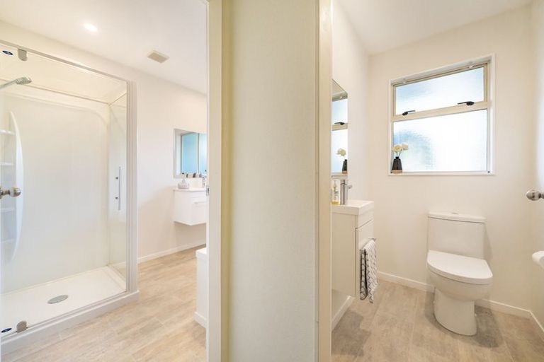 Photo of property in 7 Mariners Way, Whitby, Porirua, 5024