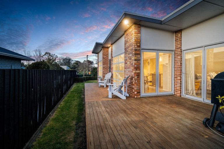 Photo of property in 42 Seymour Street, Hornby, Christchurch, 8042