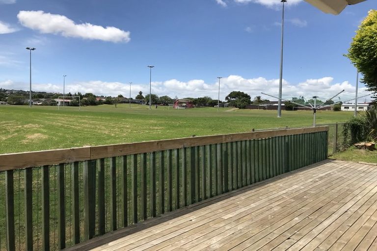 Photo of property in 47 Flat Bush Road, Clover Park, Auckland, 2023