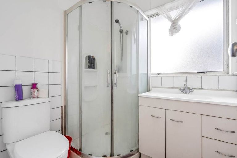 Photo of property in 16 Garus Avenue, Mangere East, Auckland, 2024