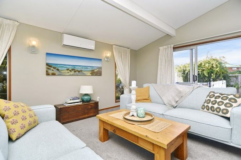 Photo of property in 28 Yellowstone Crescent, Burwood, Christchurch, 8083