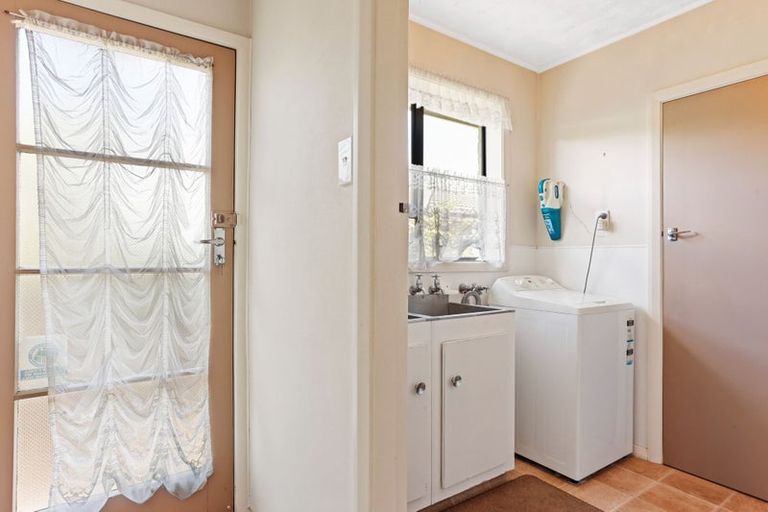 Photo of property in 77 Mackenzie Avenue, Woolston, Christchurch, 8023