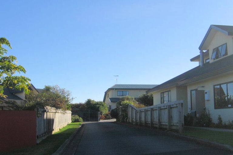 Photo of property in 50 Samwell Drive, Whitby, Porirua, 5024