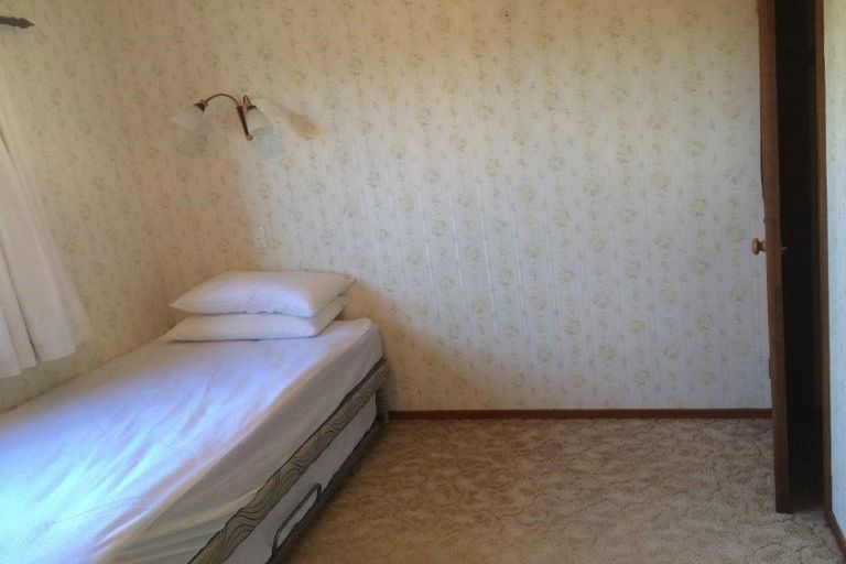 Photo of property in 8 Kennedy Crescent, Wanaka, 9305