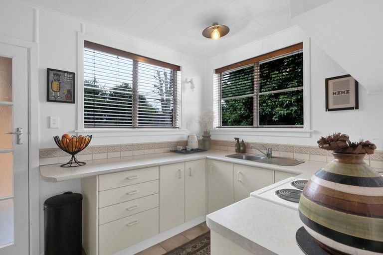 Photo of property in 3/10 Shortland Street, Lower Vogeltown, New Plymouth, 4310