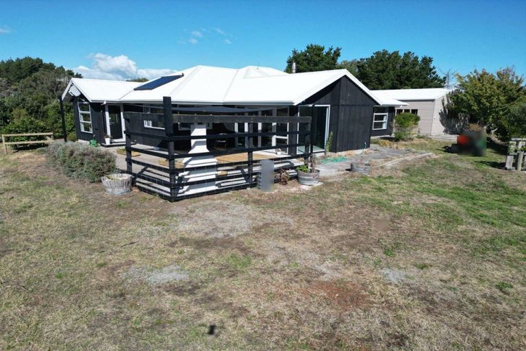 Photo of property in 90 Bergin Road, Foxton, 4814