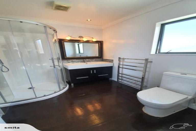 Photo of property in 18 Chippenham Grove, Churton Park, Wellington, 6037