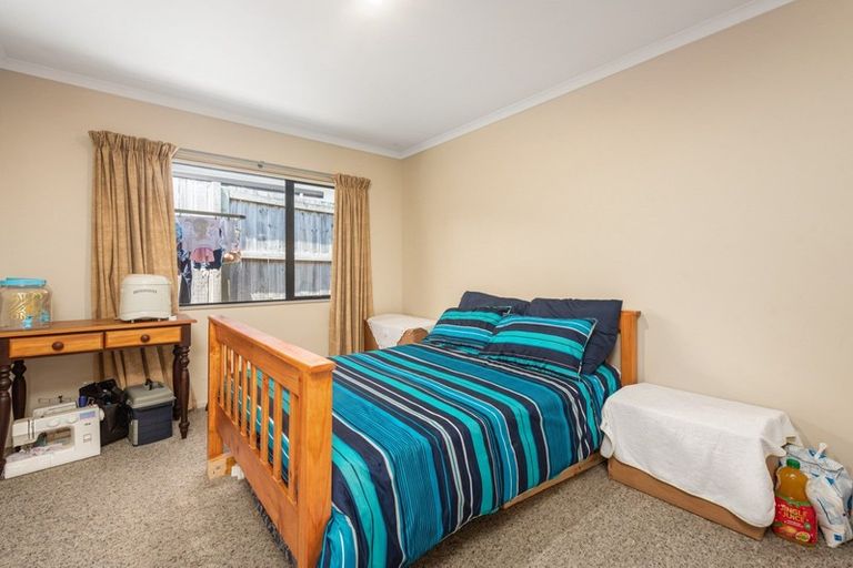 Photo of property in 1 Lark Place, Welcome Bay, Tauranga, 3112