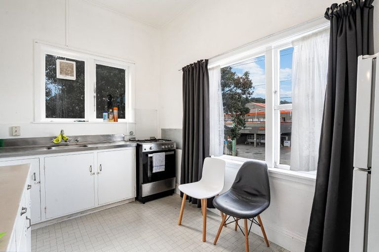 Photo of property in 33 Constable Street, Newtown, Wellington, 6021
