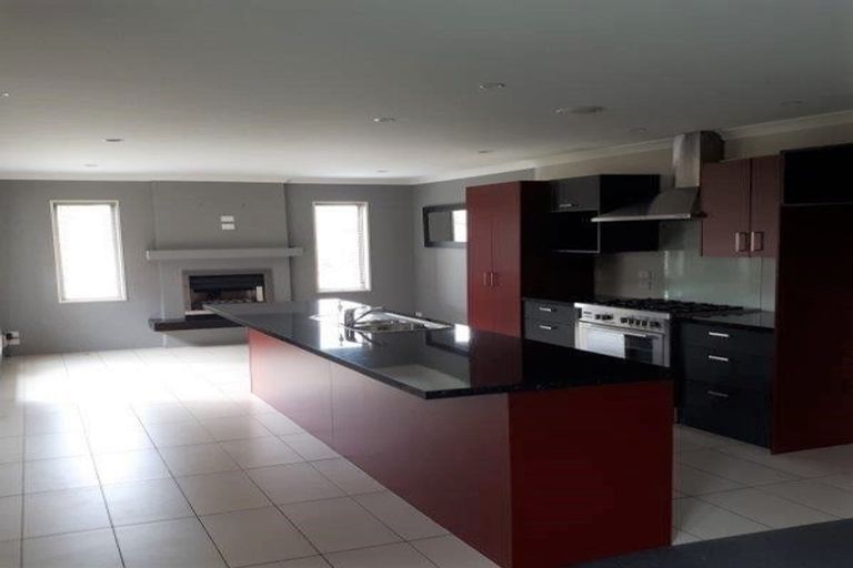 Photo of property in 17 Elm Drive, Rangiora, 7400