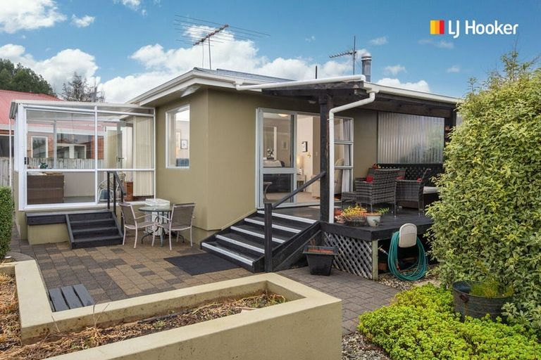 Photo of property in 105 Hagart-alexander Drive, Mosgiel, 9024