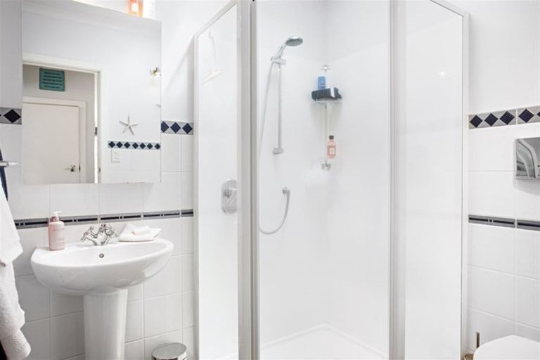 Photo of property in 22a/1 Tomo Street, New Lynn, Auckland, 0600