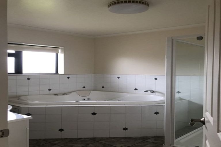 Photo of property in 6 Claremont Rise, Levin, 5510