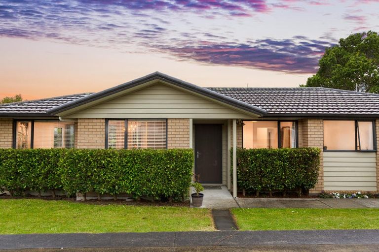 Photo of property in 169k Colwill Road, Massey, Auckland, 0614