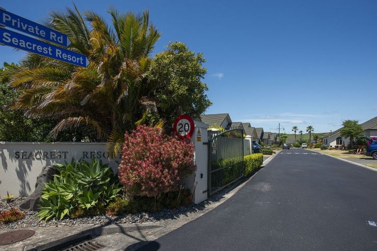 Photo of property in Seacrest, 20/200 Papamoa Beach Road, Papamoa Beach, Papamoa, 3118