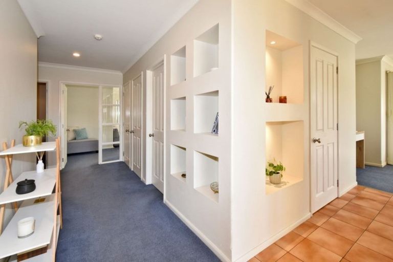 Photo of property in 29 Linkwater Way, Parklands, Christchurch, 8083