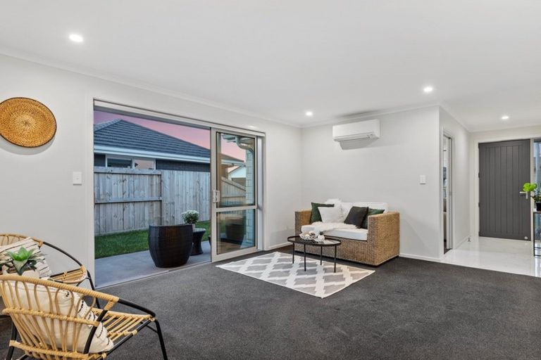 Photo of property in 10 Kahuparere Crescent, Pyes Pa, Tauranga, 3112