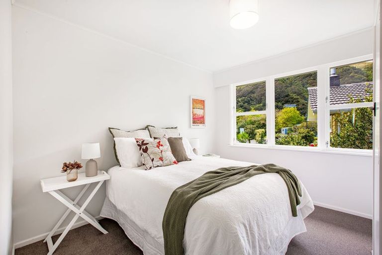 Photo of property in 2 Cleary Street, Waterloo, Lower Hutt, 5011