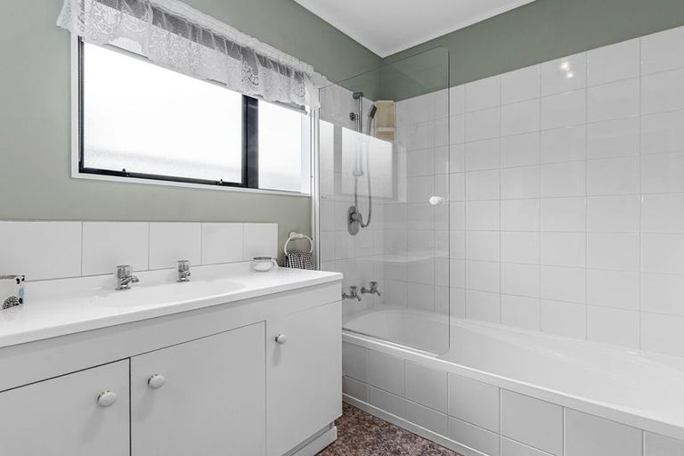 Photo of property in 57 Ridgeway Drive, Te Kamo, Whangarei, 0112