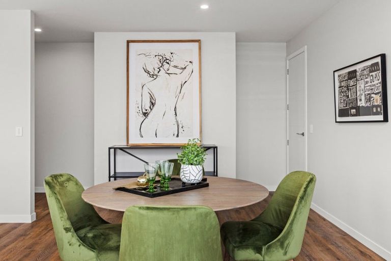 Photo of property in 9 George Yee Place, Taradale, 4112