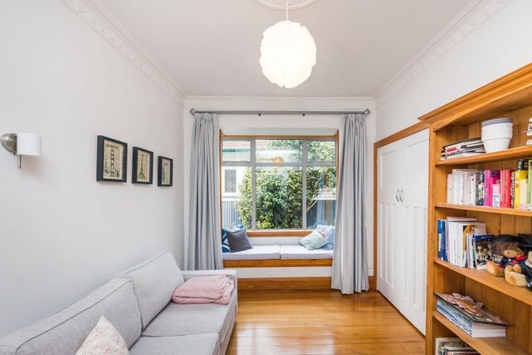 Photo of property in 31 Manapouri Crescent, Hokowhitu, Palmerston North, 4410