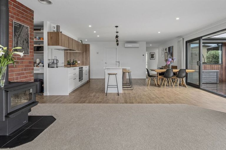 Photo of property in 110r Waikite Road, Welcome Bay, Tauranga, 3175